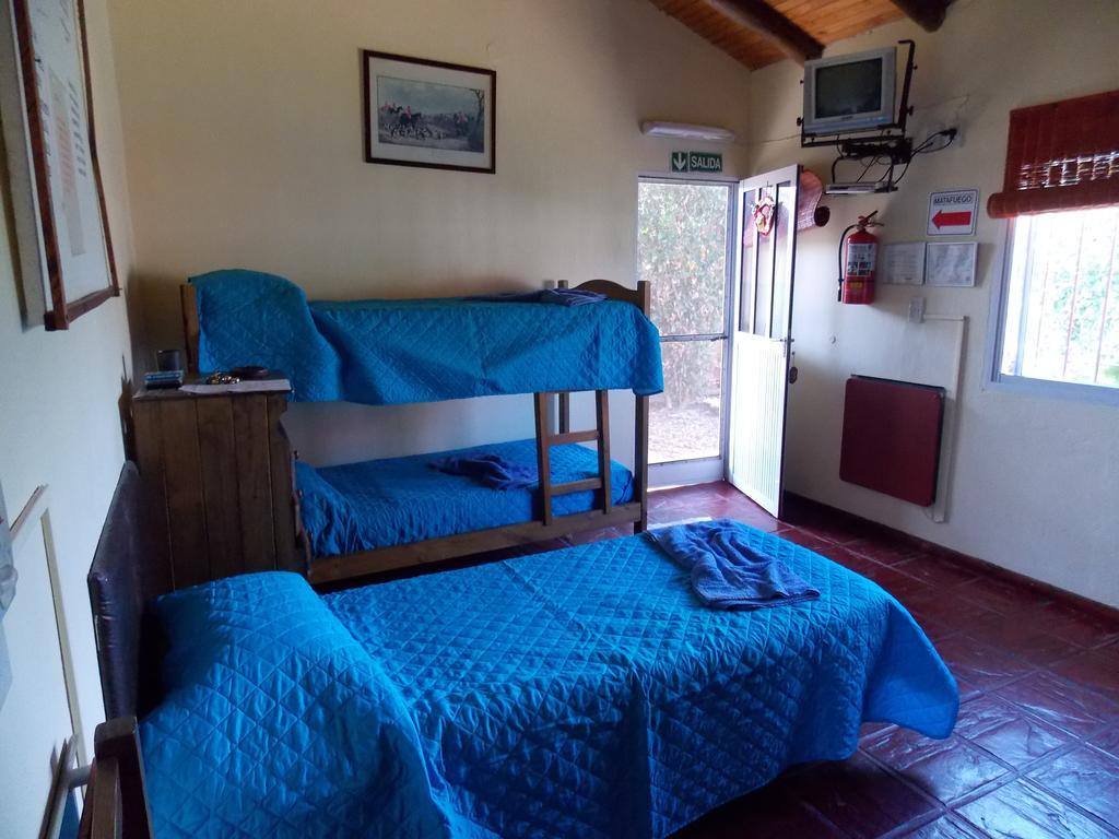Hotel y Cabañas Dakota Concordia Habitación foto